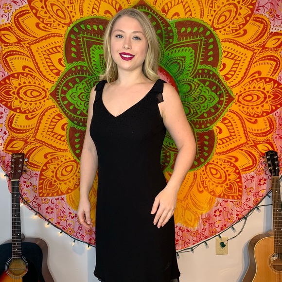 Little black dress - Picture 2 of 6